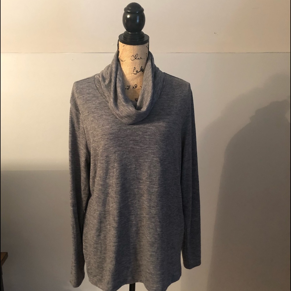 EUC!  Old Navy lightweight cowlneck